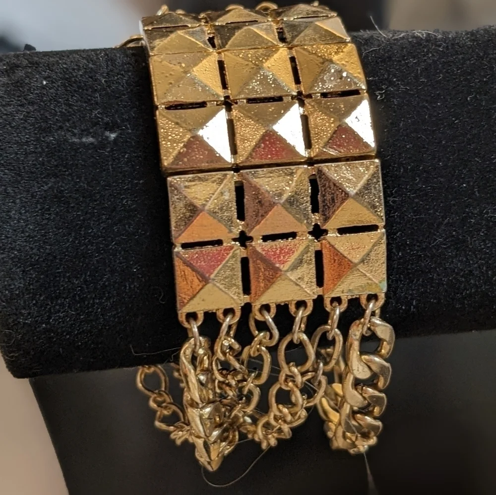 Gold Tone‎ Link Stretch Cuff Bracelet